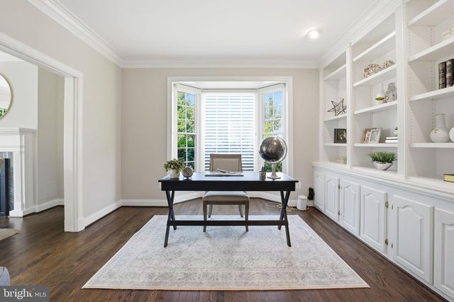 1405 WOODHURST BLVD, Mclean, VA 22102