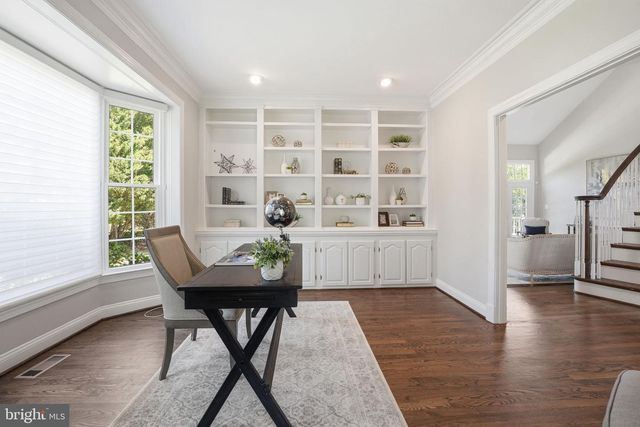 1405 WOODHURST BLVD, Mclean, VA 22102