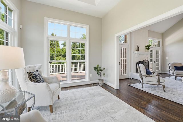 1405 WOODHURST BLVD, Mclean, VA 22102