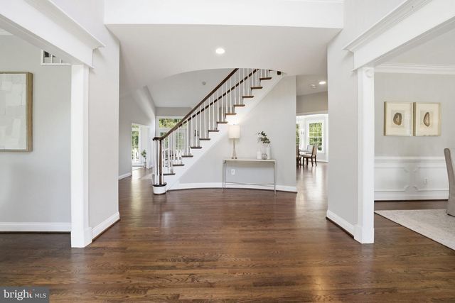1405 WOODHURST BLVD, Mclean, VA 22102
