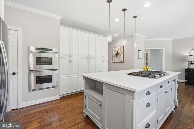 1405 WOODHURST BLVD, Mclean, VA 22102
