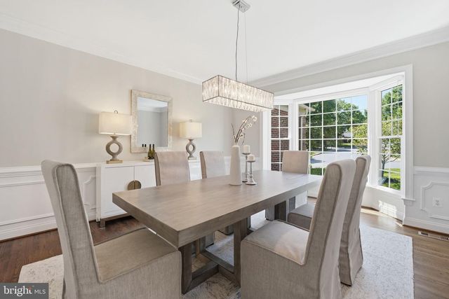 1405 WOODHURST BLVD, Mclean, VA 22102