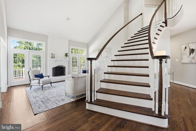1405 WOODHURST BLVD, Mclean, VA 22102