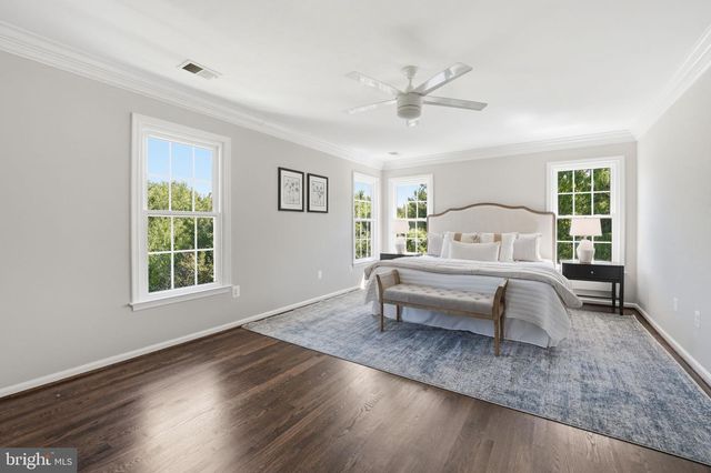 1405 WOODHURST BLVD, Mclean, VA 22102