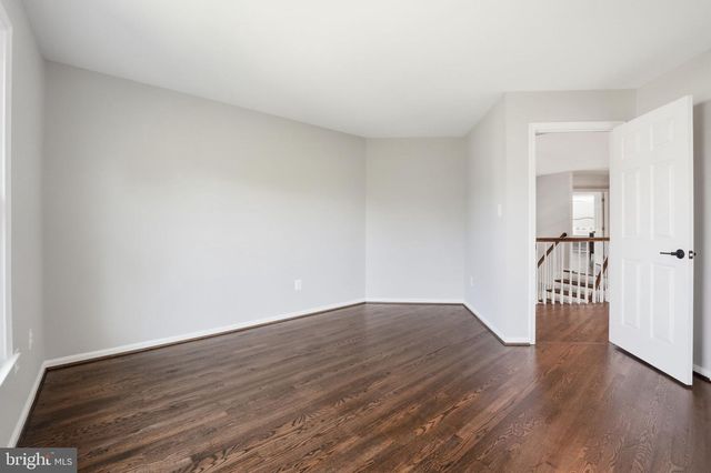 1405 WOODHURST BLVD, Mclean, VA 22102