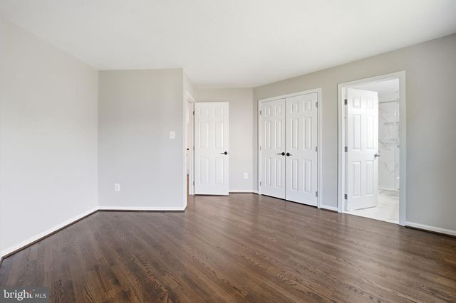 1405 WOODHURST BLVD, Mclean, VA 22102