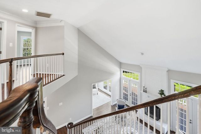 1405 WOODHURST BLVD, Mclean, VA 22102
