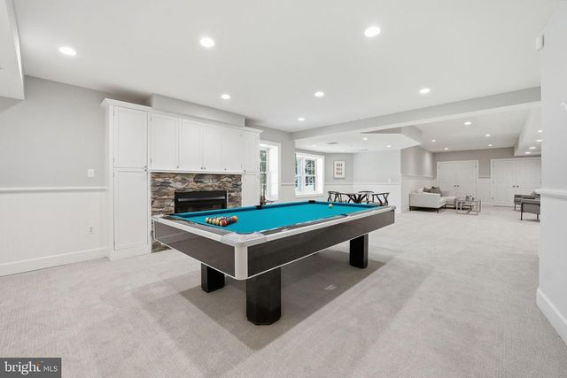 1405 WOODHURST BLVD, Mclean, VA 22102