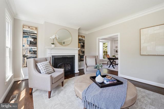1405 WOODHURST BLVD, Mclean, VA 22102