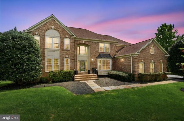 1405 WOODHURST BLVD, Mclean, VA 22102