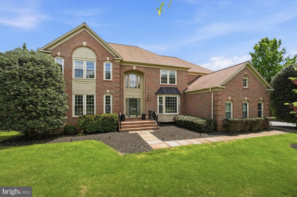 1405 WOODHURST BLVD, Mclean, VA 22102