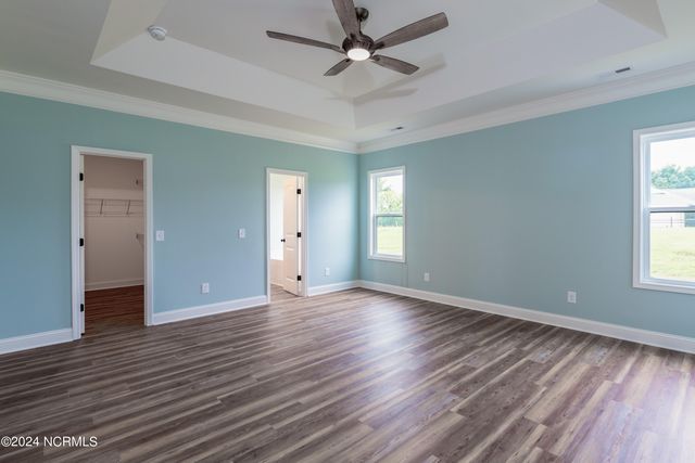 30 Cabin Crk Lane, Clinton, NC 28328