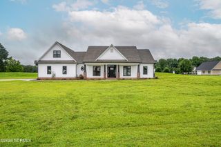 30 Cabin Crk Lane, Clinton, NC 28328