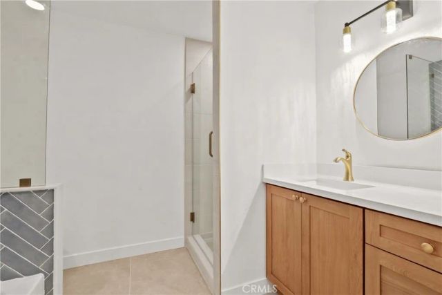 655 W 6th A, Tustin, CA 92780