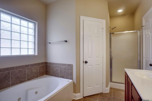 41147 Hidden Cove Ave, Gonzales, LA 70737
