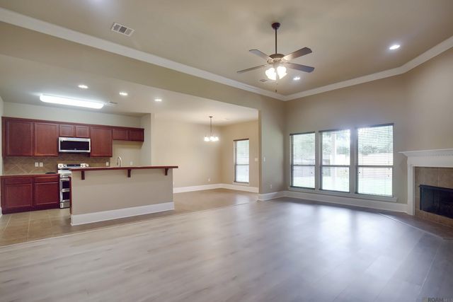 41147 Hidden Cove Ave, Gonzales, LA 70737