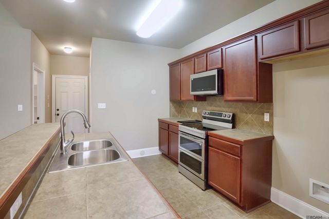 41147 Hidden Cove Ave, Gonzales, LA 70737