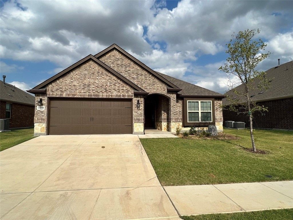 11221 Ranchera Drive, Aubrey, TX 76227