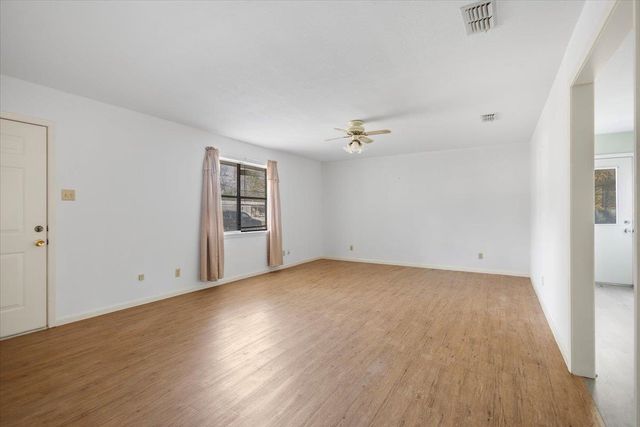 304 E Williams, Carthage, TX 75633