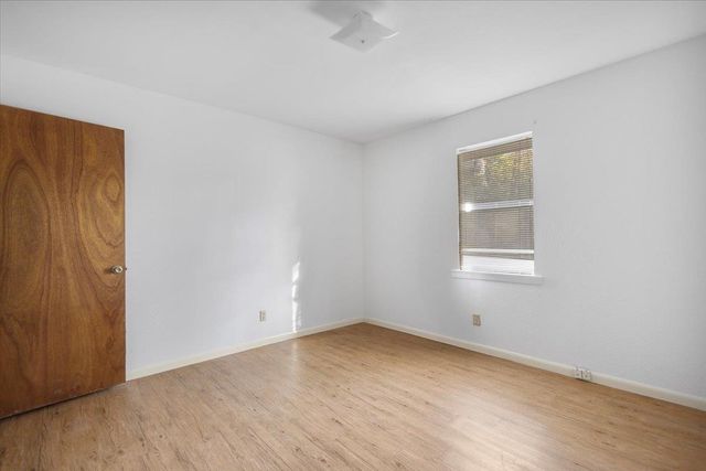 304 E Williams, Carthage, TX 75633