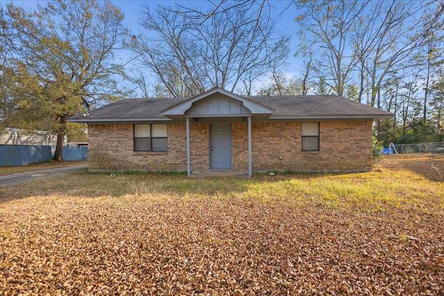 304 E Williams, Carthage, TX 75633