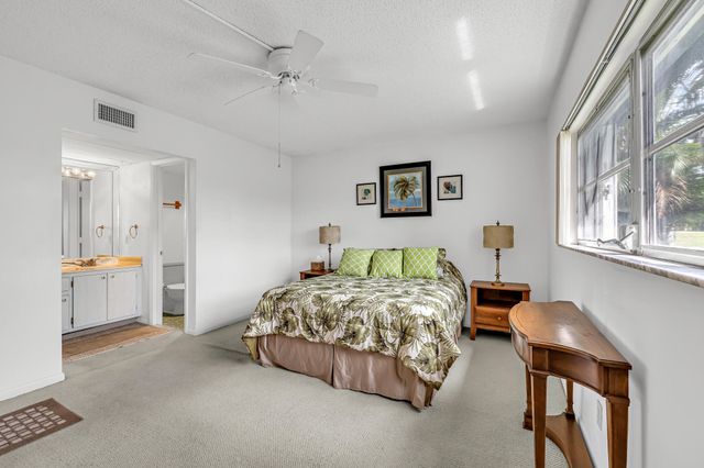 7797 GOLF CIR Drive J 110, Margate, FL 33063