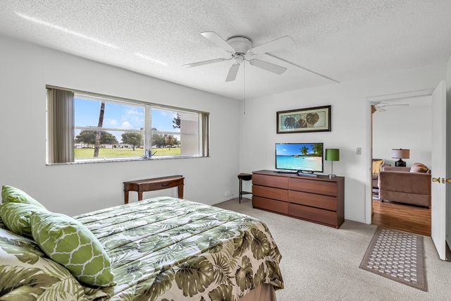 7797 GOLF CIR Drive J 110, Margate, FL 33063