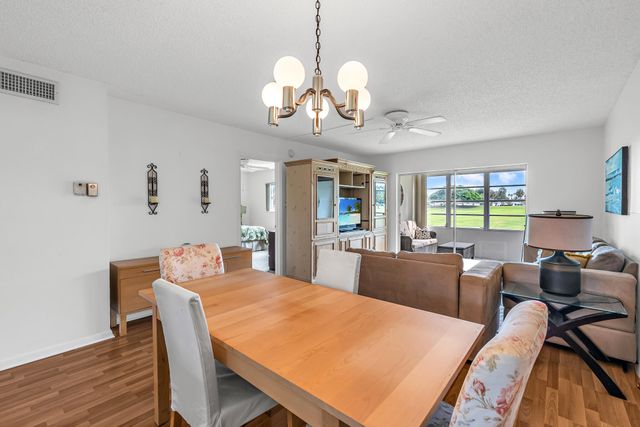 7797 GOLF CIR Drive J 110, Margate, FL 33063
