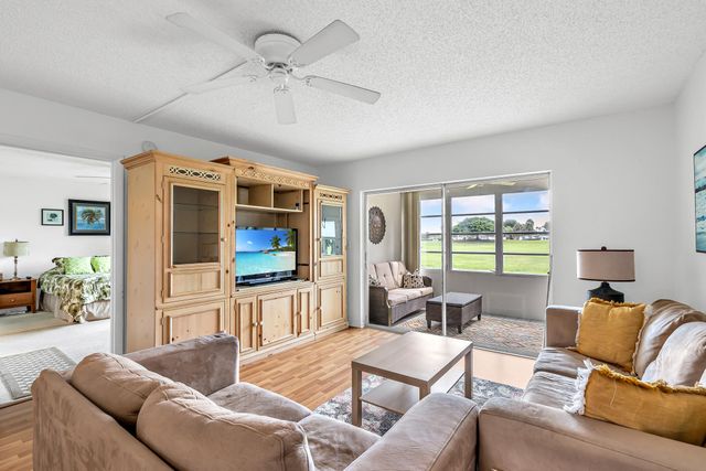 7797 GOLF CIR Drive J 110, Margate, FL 33063