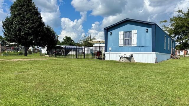 232 White Dove Drive, Quitman, TX 75783