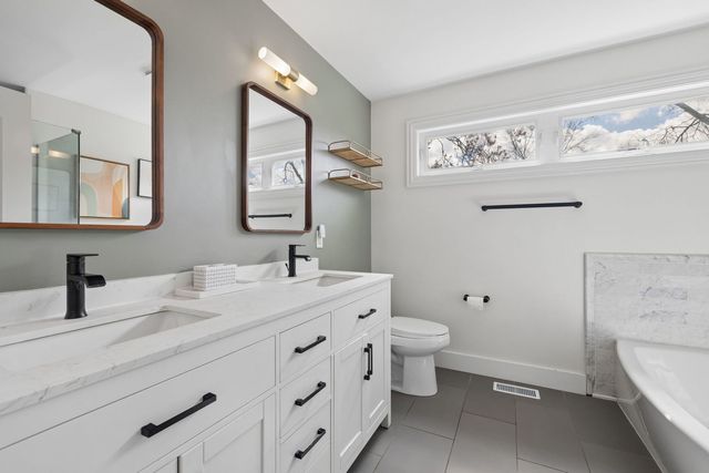 1904 Douglas Street, Joliet, IL 60435