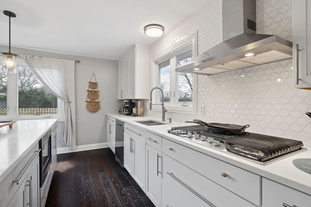 1904 Douglas Street, Joliet, IL 60435