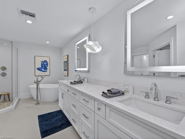 1401 Salvadore CT, Marco Island, FL 34145