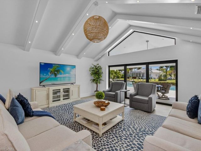 1401 Salvadore CT, Marco Island, FL 34145