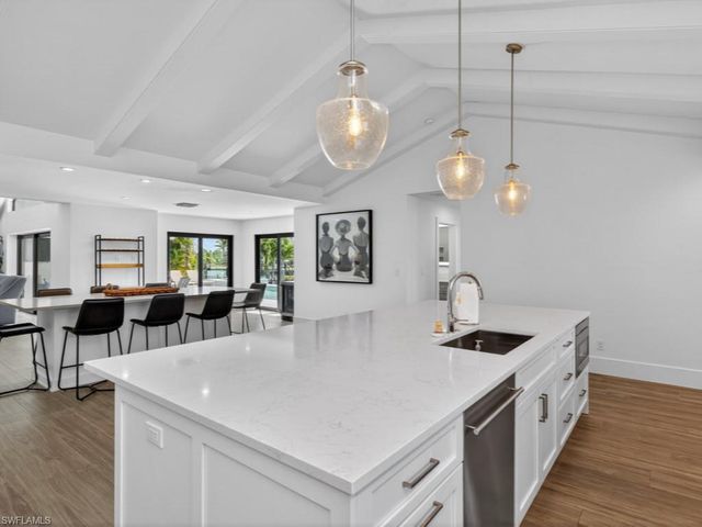 1401 Salvadore CT, Marco Island, FL 34145