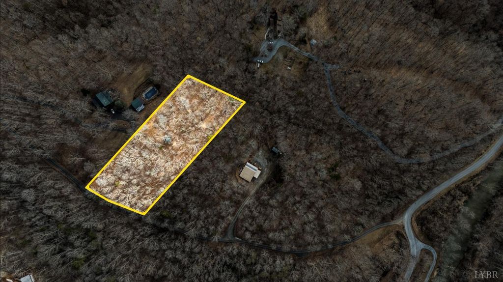 2 Cottage Charm Road, Goode, VA 24556