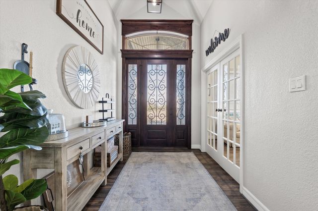 500 Hunters Meadow Drive, Lorena, TX 76655