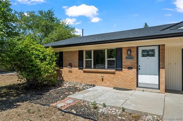 5725 W 5th Avenue, Lakewood, CO 80226