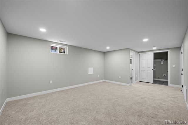 5725 W 5th Avenue, Lakewood, CO 80226
