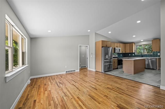 5725 W 5th Avenue, Lakewood, CO 80226