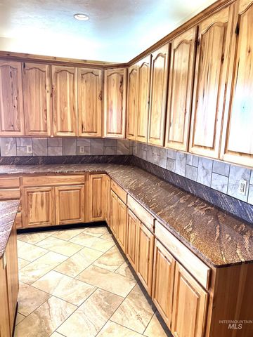 3248 N 2800 East, Twin Falls, ID 83301