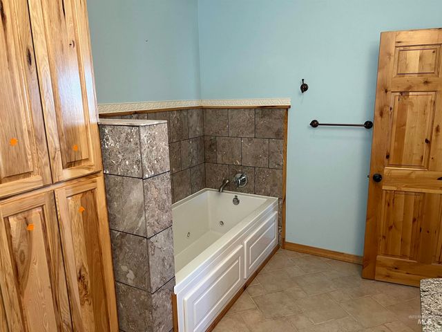 3248 N 2800 East, Twin Falls, ID 83301