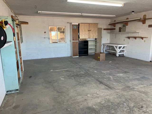 3248 N 2800 East, Twin Falls, ID 83301