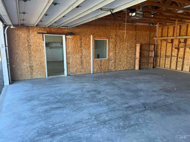 3248 N 2800 East, Twin Falls, ID 83301