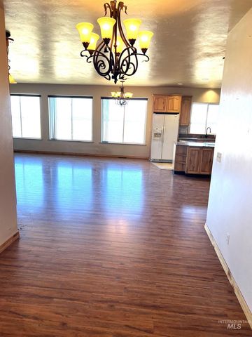 3248 N 2800 East, Twin Falls, ID 83301