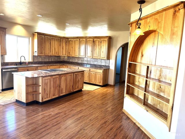 3248 N 2800 East, Twin Falls, ID 83301