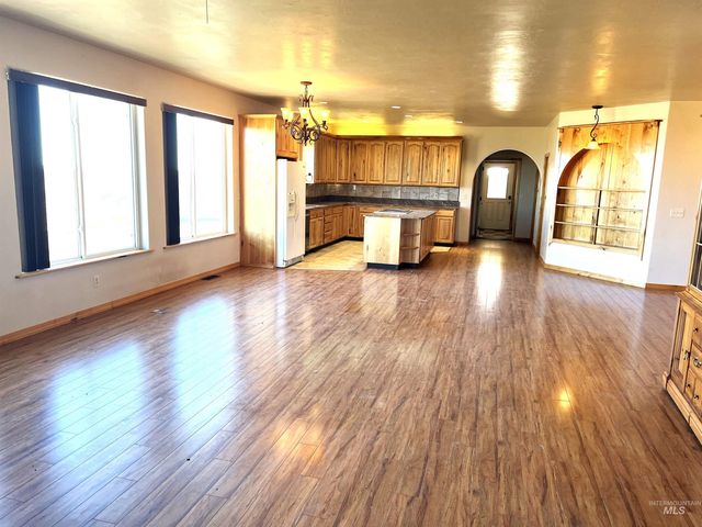 3248 N 2800 East, Twin Falls, ID 83301