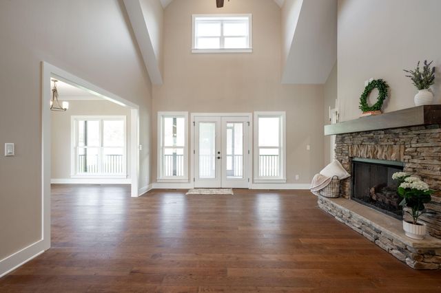 7679 Sir Anderson Court, Ooltewah, TN 37363