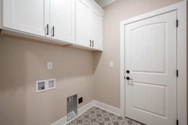 7679 Sir Anderson Court, Ooltewah, TN 37363
