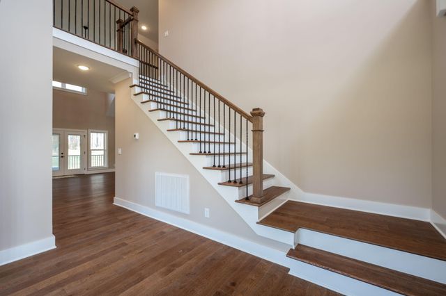7679 Sir Anderson Court, Ooltewah, TN 37363
